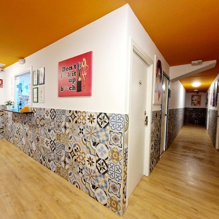 Arc House Barcelona Hostel Buitenkant foto