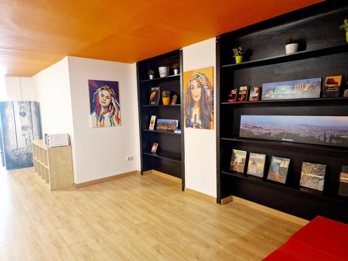 Arc House Barcelona Hostel Buitenkant foto