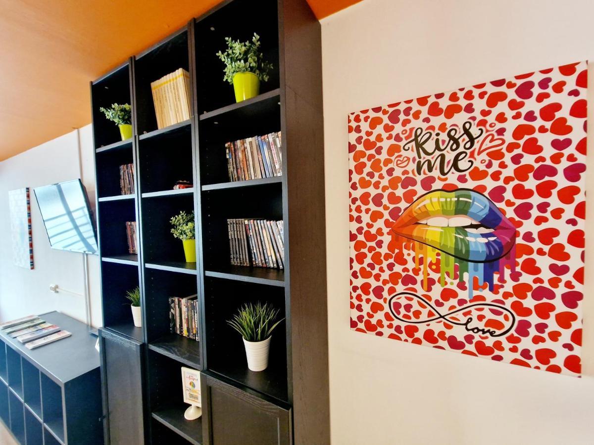 Arc House Barcelona Hostel Buitenkant foto