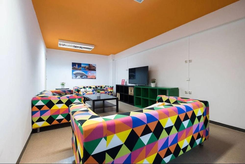 Arc House Barcelona Hostel Buitenkant foto