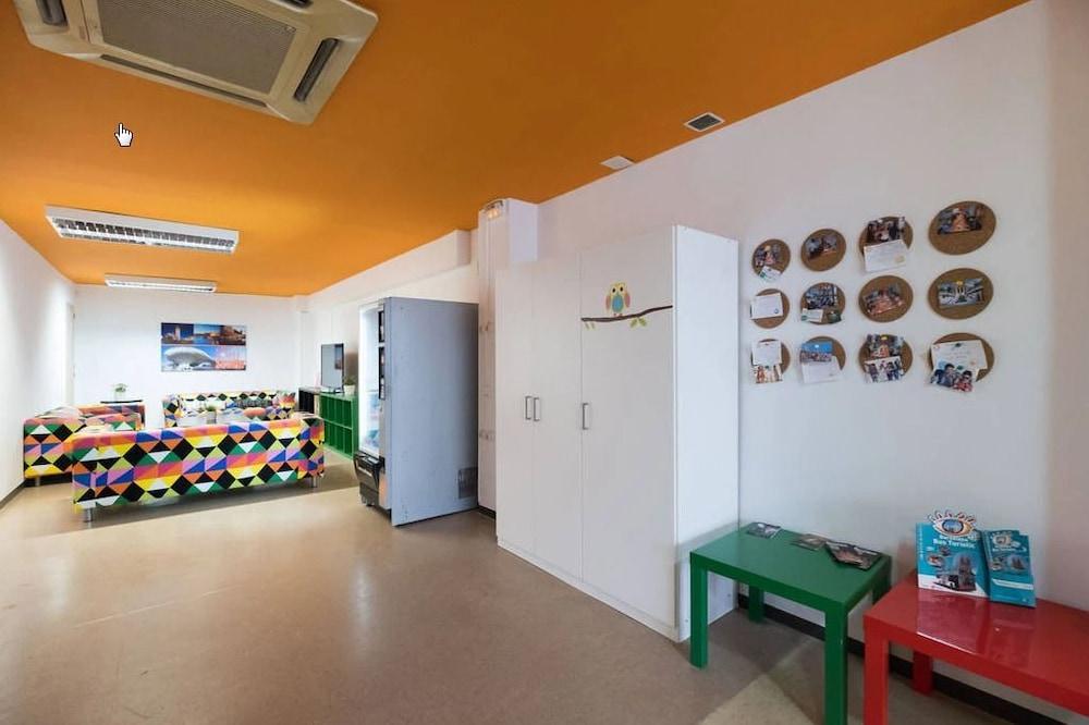 Arc House Barcelona Hostel Buitenkant foto