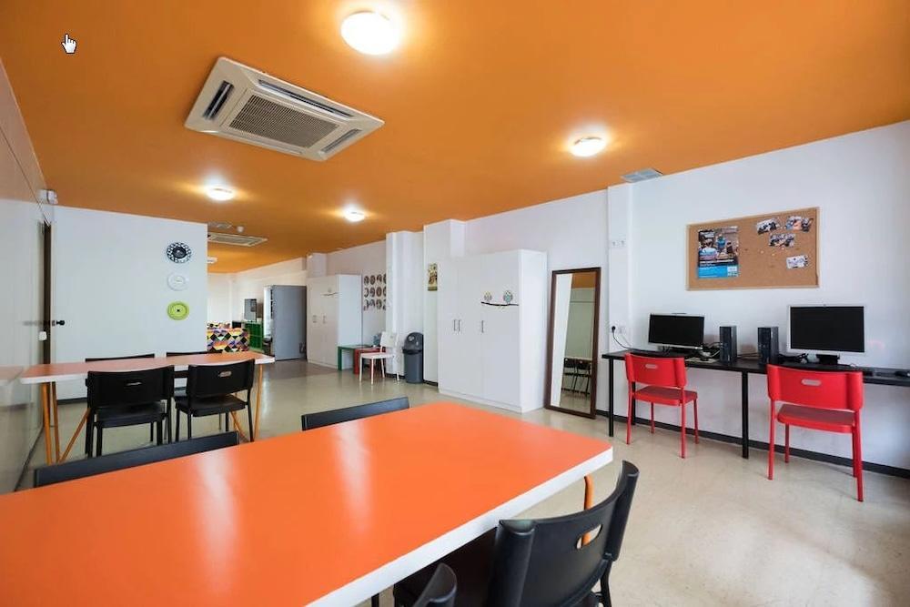 Arc House Barcelona Hostel Buitenkant foto